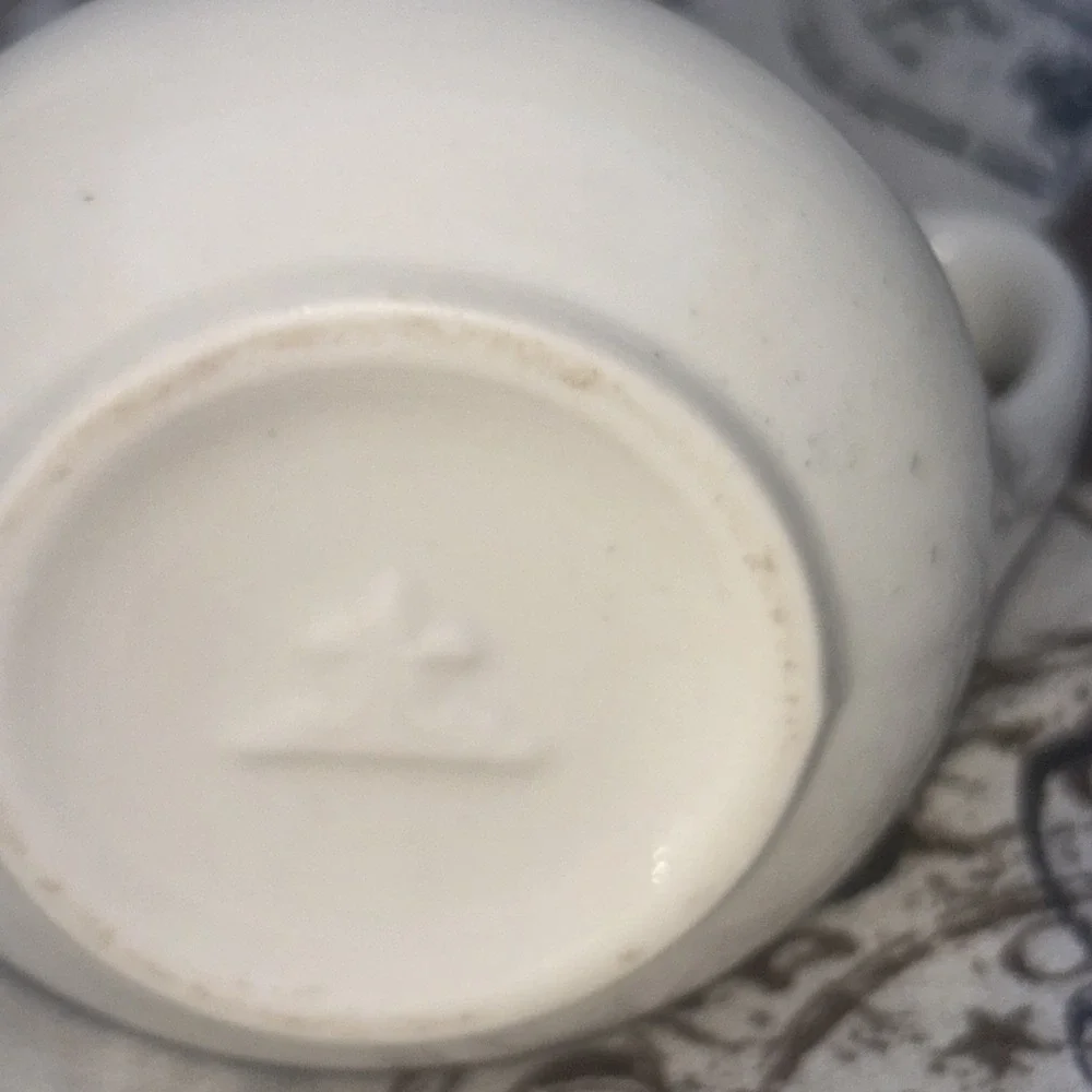 Vintage Homer Laughlin White & Green Creamer Farmhouse Restaurant Ware 2.75